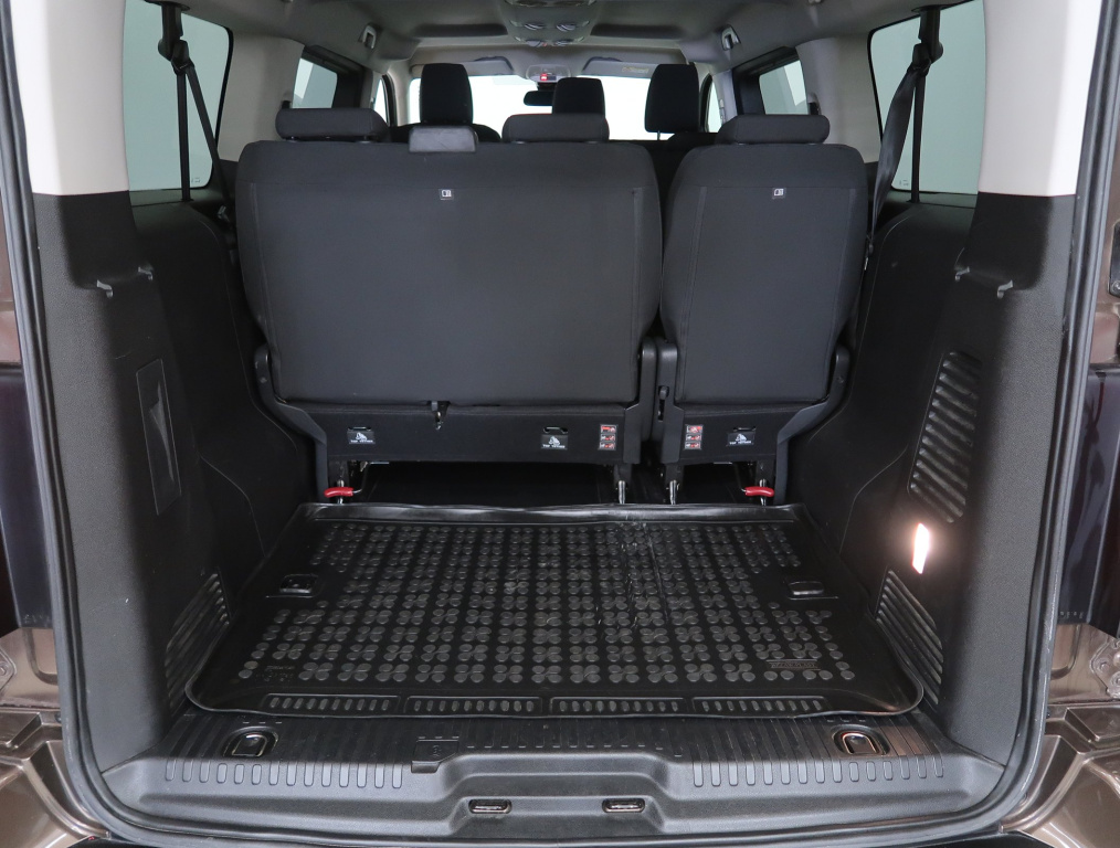 Peugeot Traveller