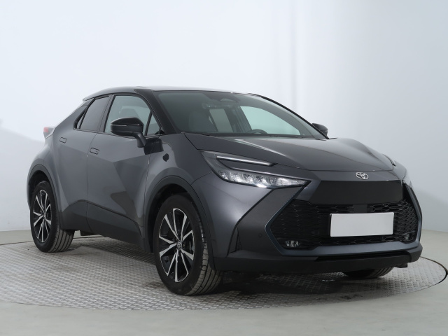 Toyota C-HR, 2023