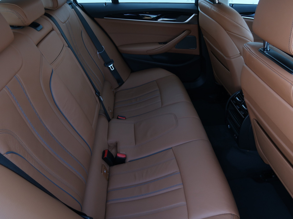 BMW 5