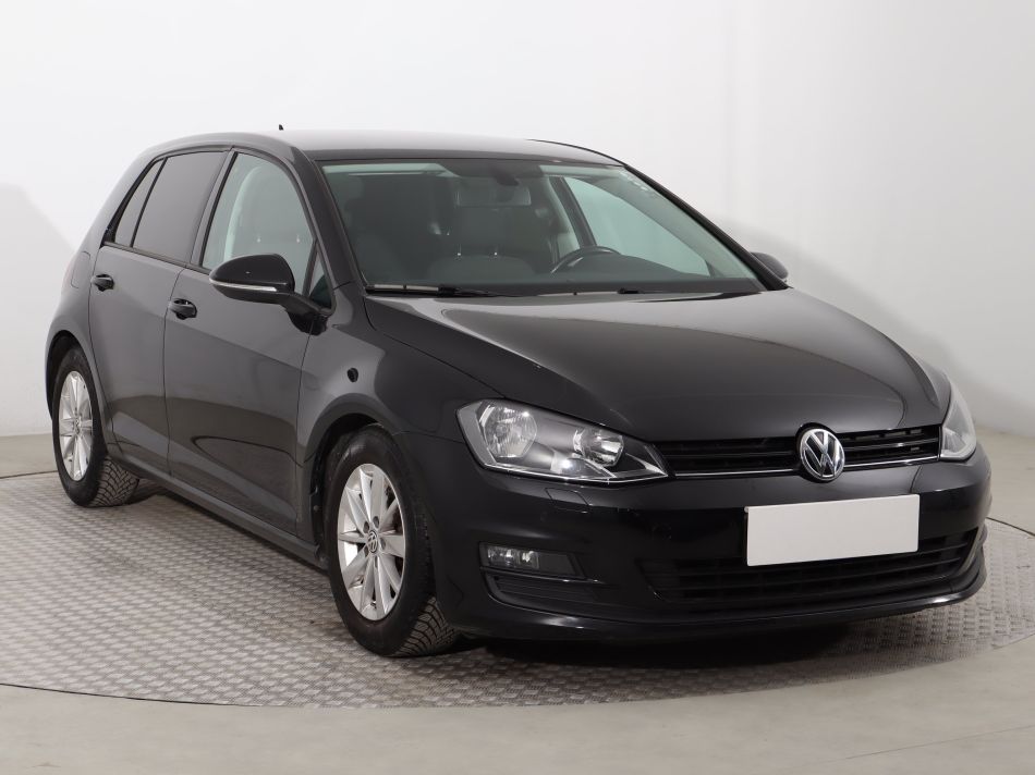Volkswagen Golf - 2017