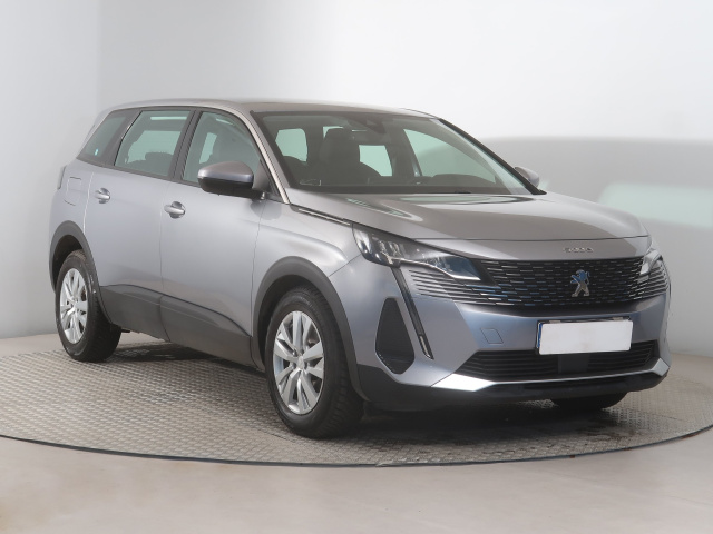 Peugeot 5008 2021