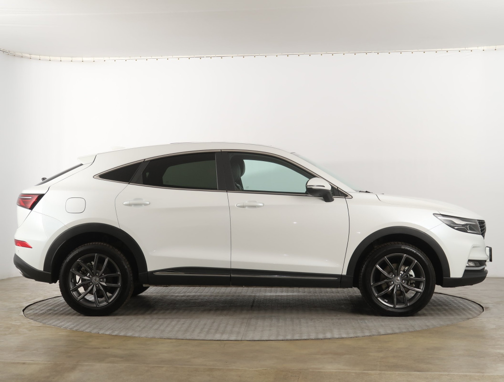 Dongfeng Fengon 5