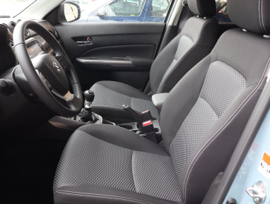 Suzuki Vitara - 2025