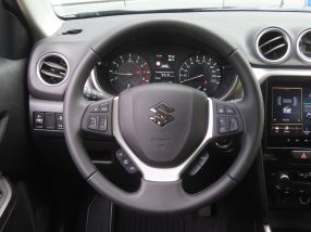 Suzuki Vitara - 2025