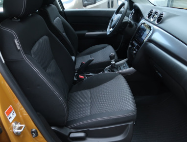 Suzuki Vitara - 2025