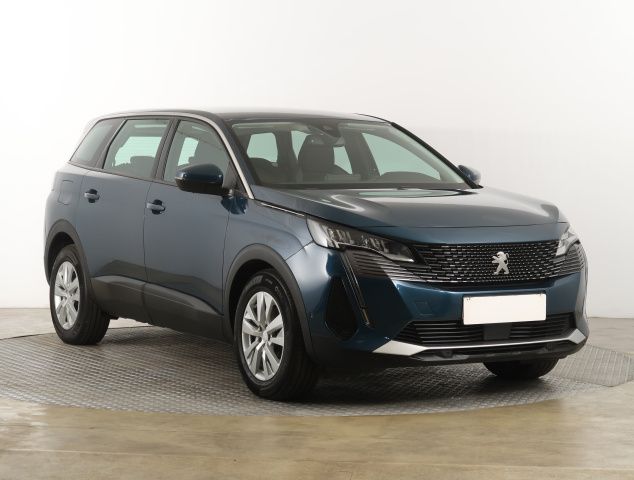 Peugeot 5008 2021