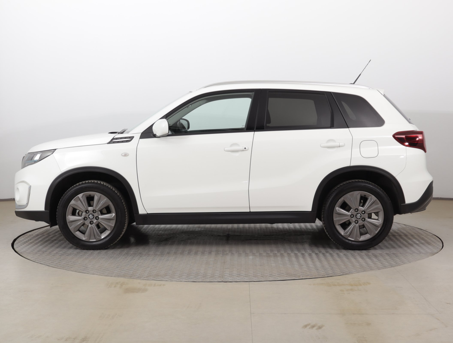 Suzuki Vitara - 2023