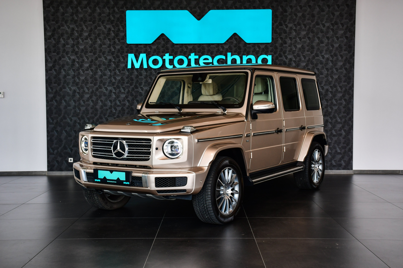 Mercedes-Benz G - 2020