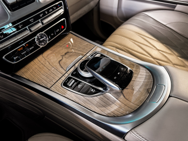 Mercedes-Benz G - 2020