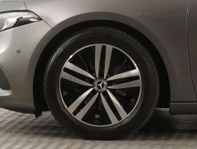 Mercedes-Benz A - 2019