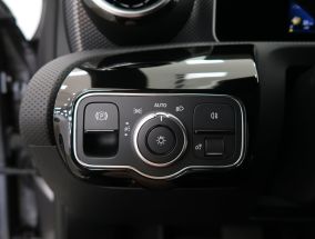 Mercedes-Benz A - 2019