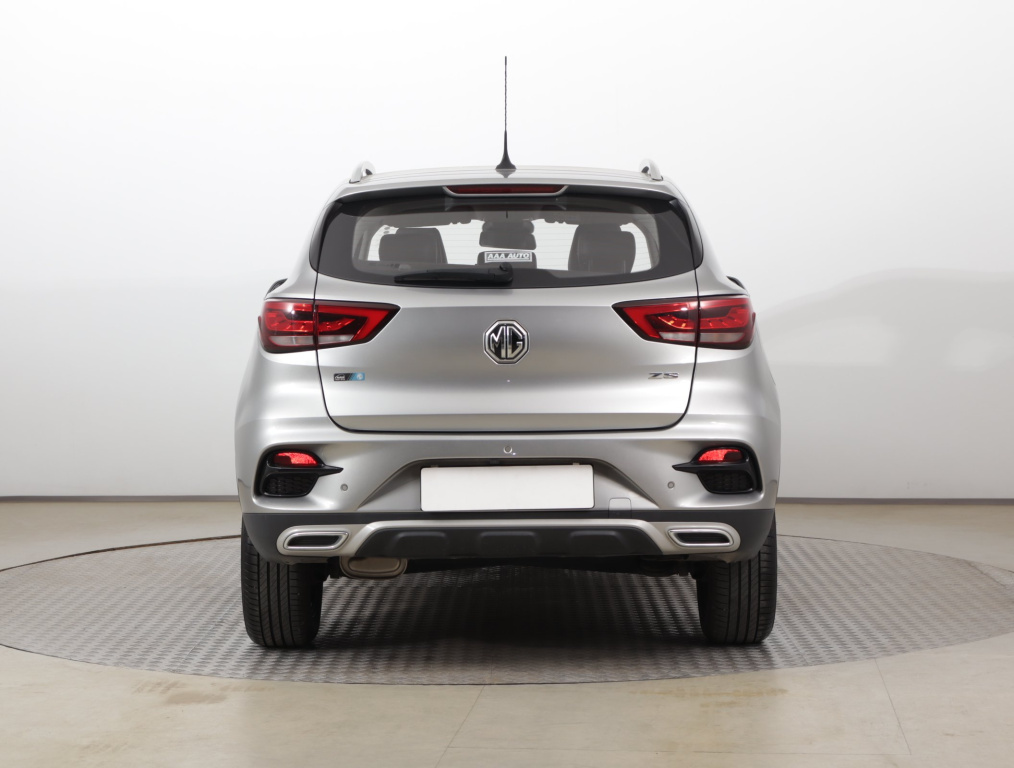 MG ZS SUV