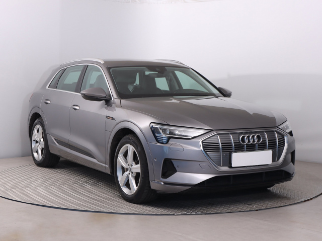 Audi e-tron 2019
