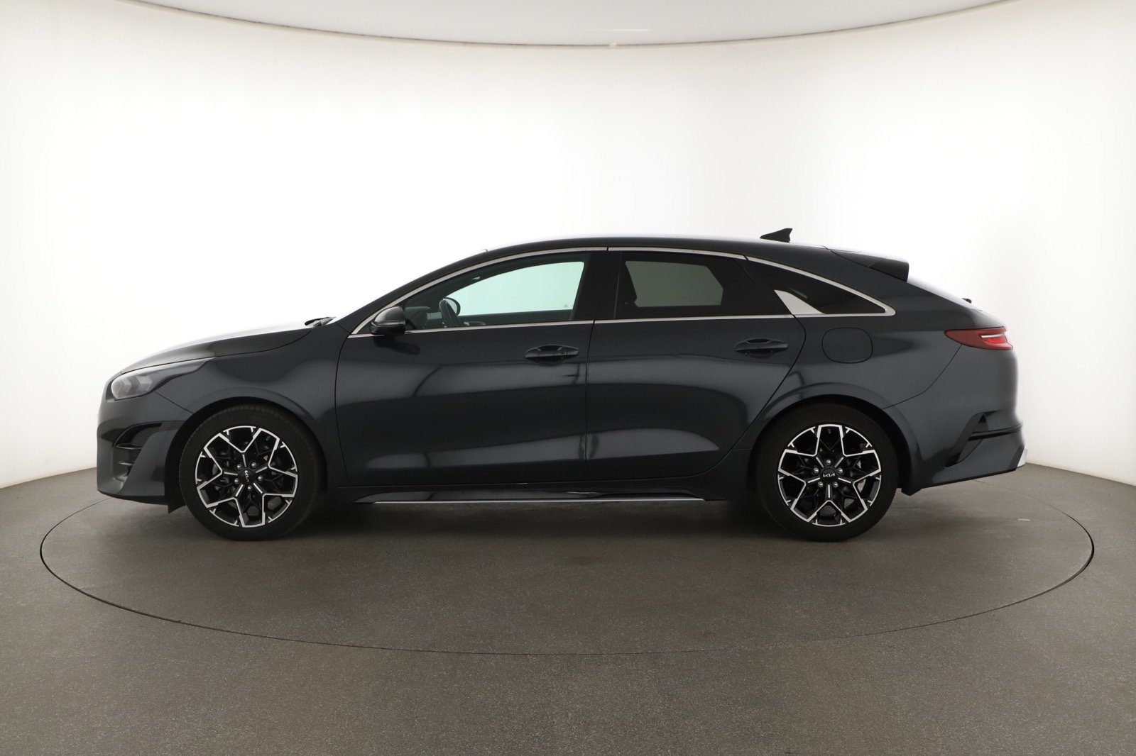 Kia ProCeed - 2024