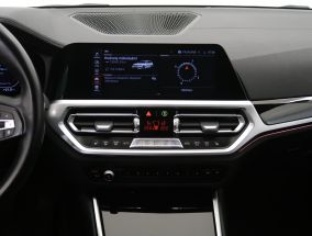BMW 3 - 2021