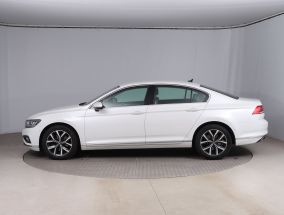 Volkswagen Passat - 2021