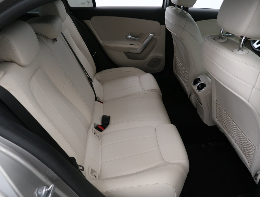 Mercedes-Benz A