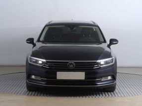 Volkswagen Passat - 2015