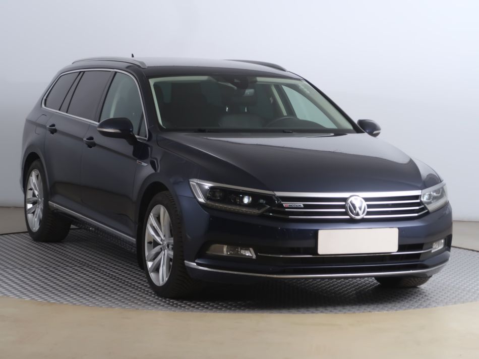 Volkswagen Passat - 2015