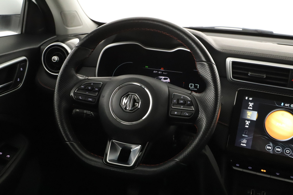 MG ZS SUV