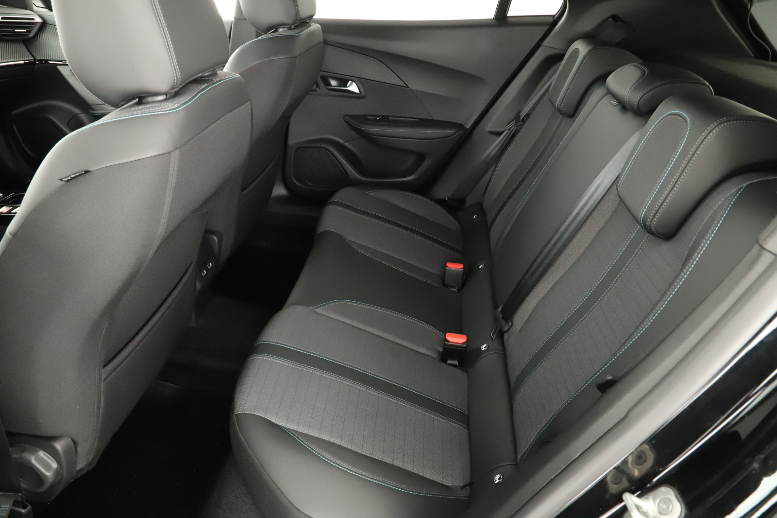 Peugeot 2008 - 2023