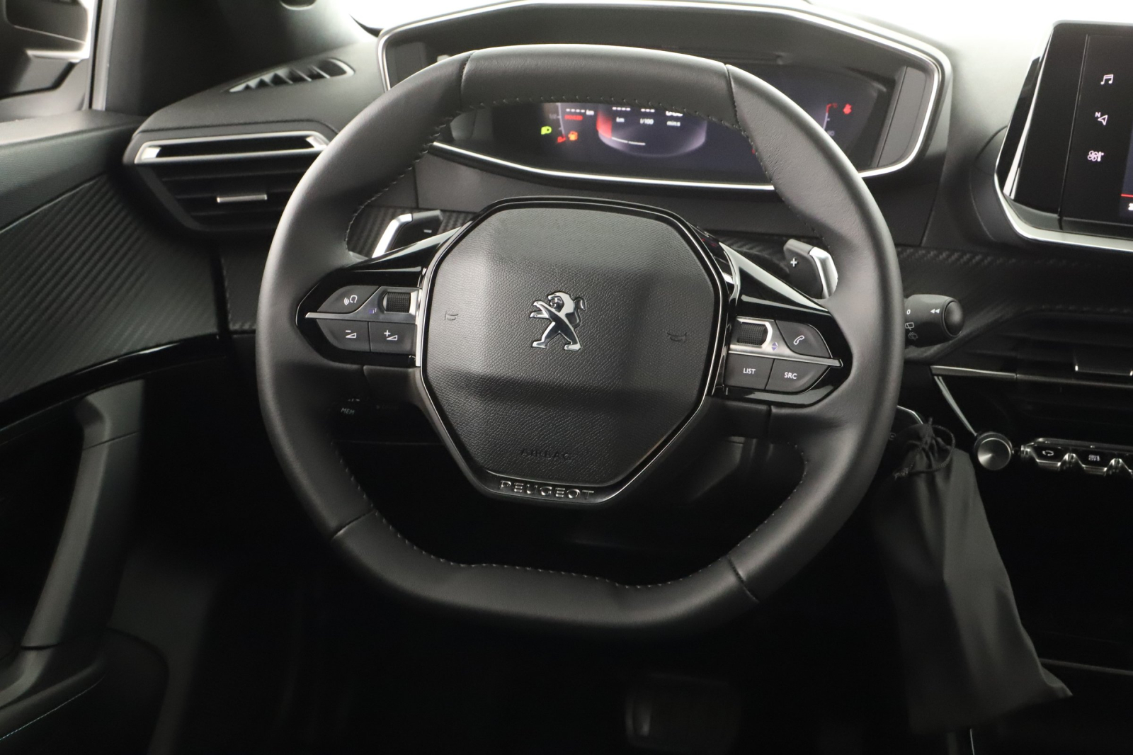 Peugeot 2008 - 2023