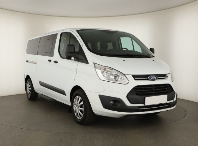 Ford Tourneo Custom 2017
