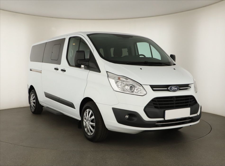 Ford Tourneo Custom - 2017