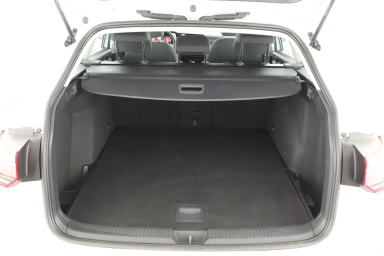 Volkswagen Golf - 2022