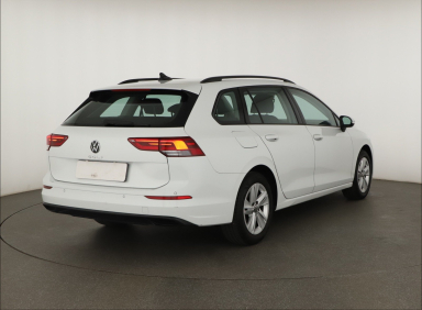 Volkswagen Golf - 2022
