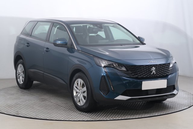 Peugeot 5008 2021