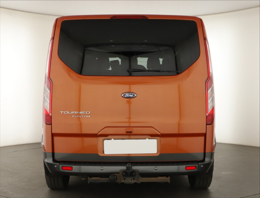 Ford Tourneo Custom