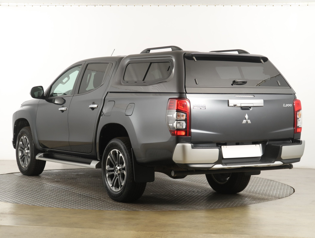 Mitsubishi L200