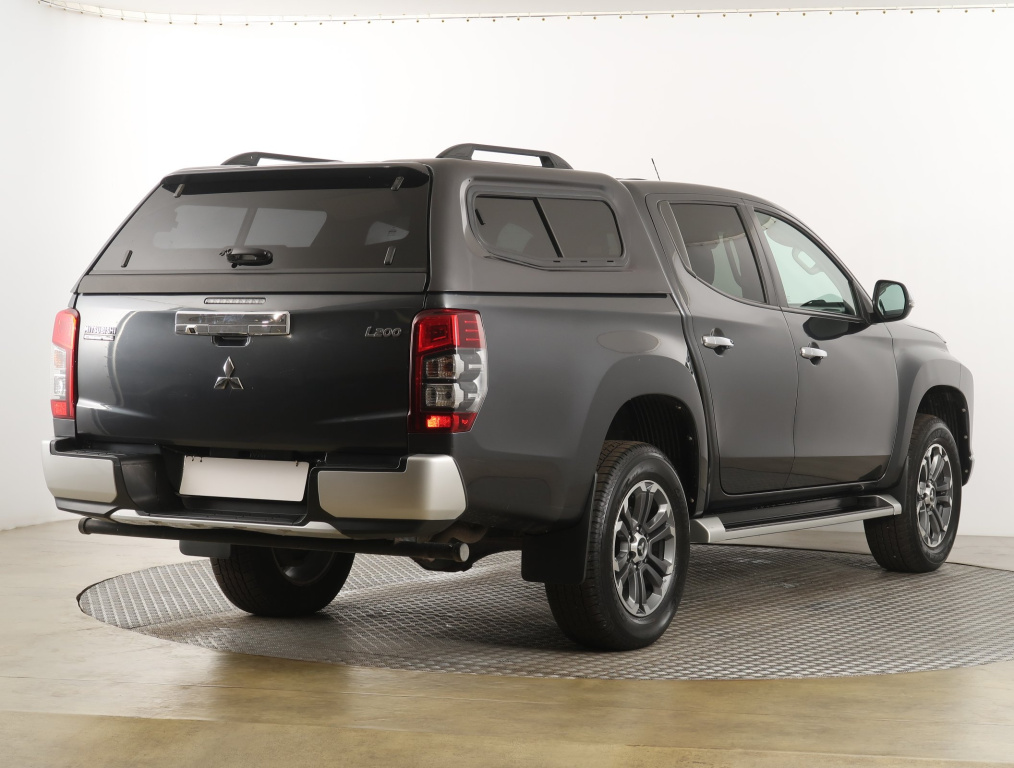 Mitsubishi L200