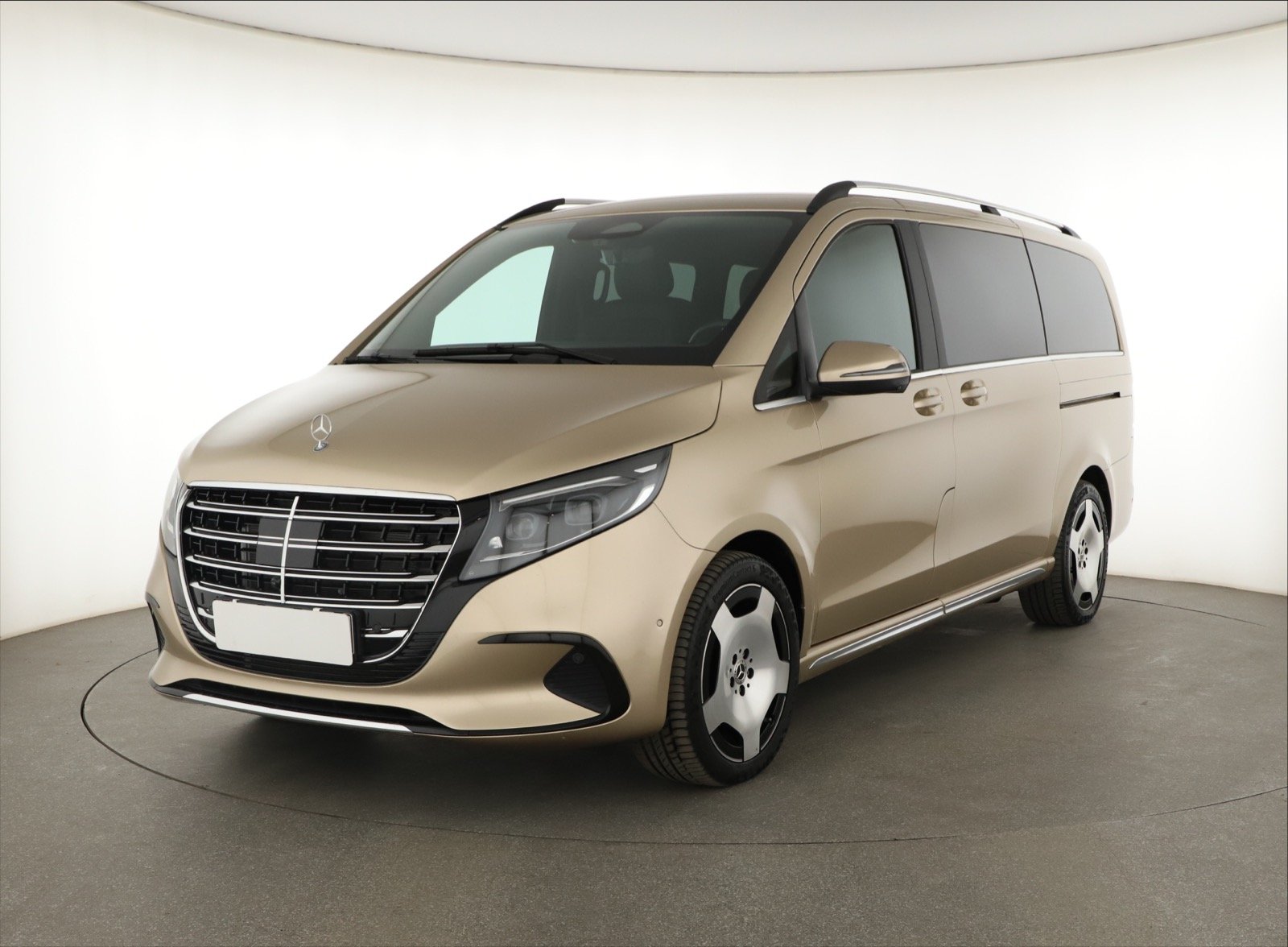 Mercedes-Benz V - 2024