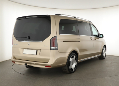 Mercedes-Benz V - 2024