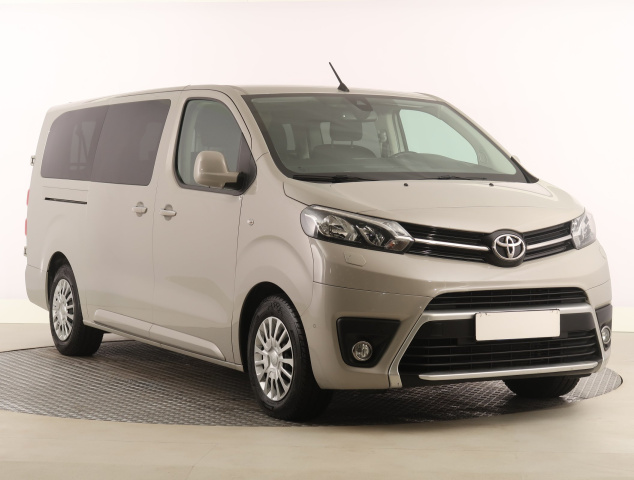 Toyota Proace Verso 2022