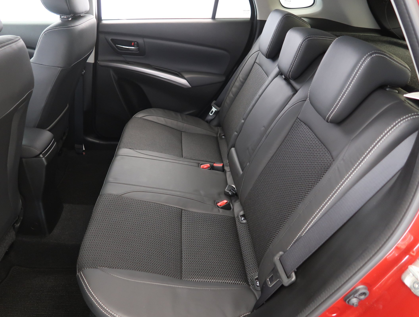 Suzuki SX4 S-Cross - 2024