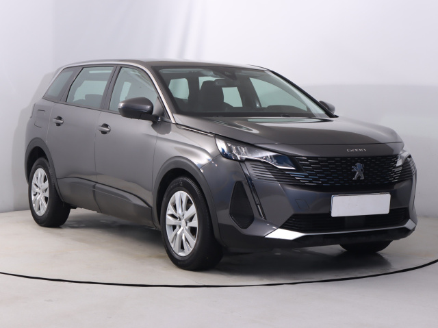 Peugeot 5008 2021