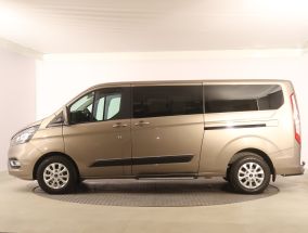 Ford Tourneo Custom - 2021