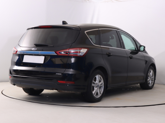 Ford S-Max Hybrid