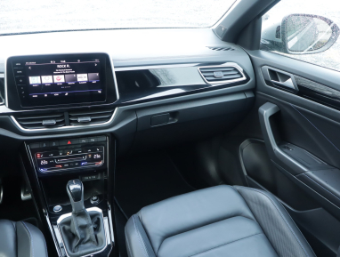 Volkswagen T-Roc - 2023