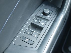 Volkswagen T-Roc - 2023