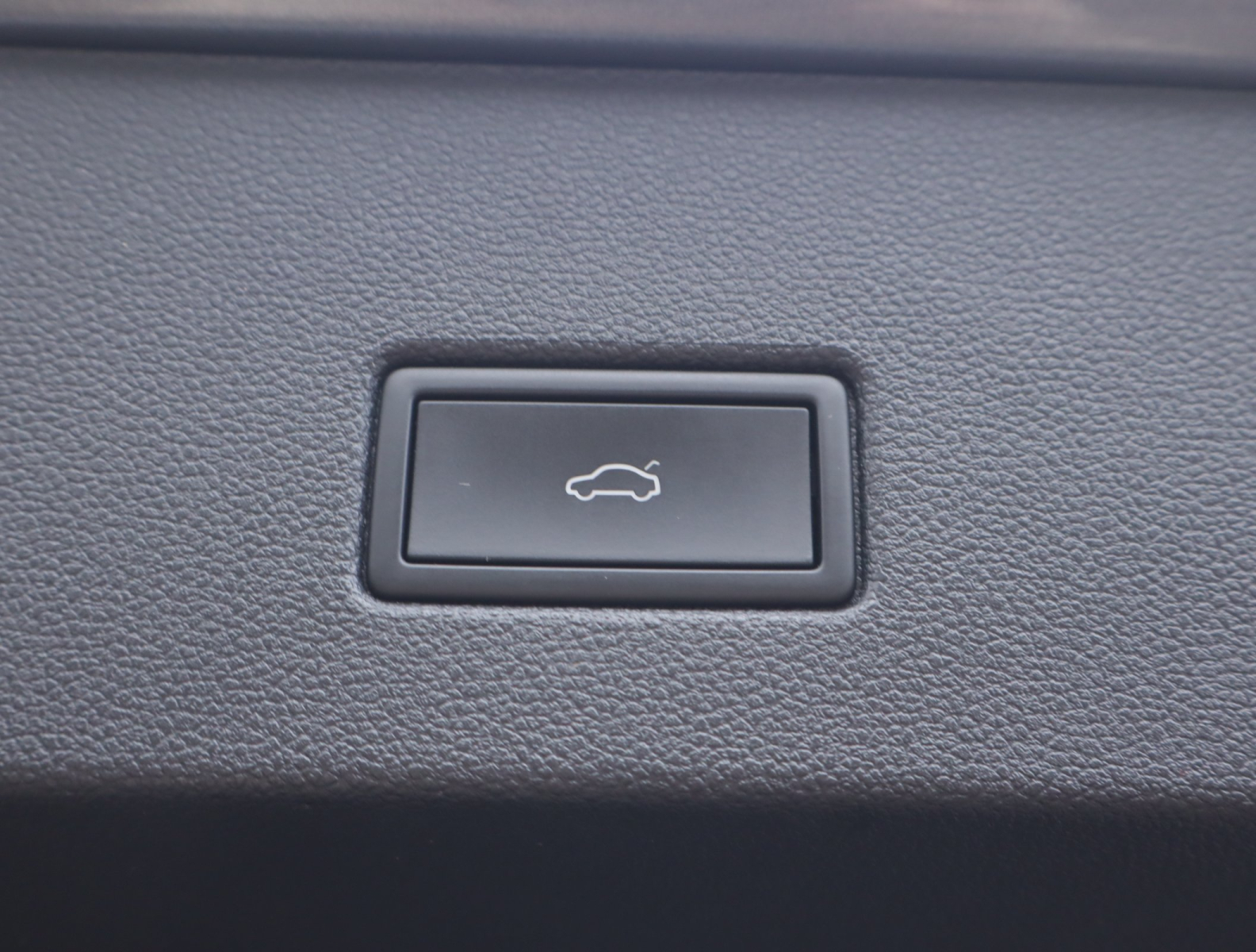 Volkswagen T-Roc - 2023