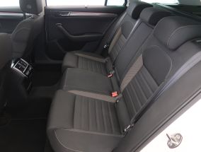 Škoda Superb - 2021