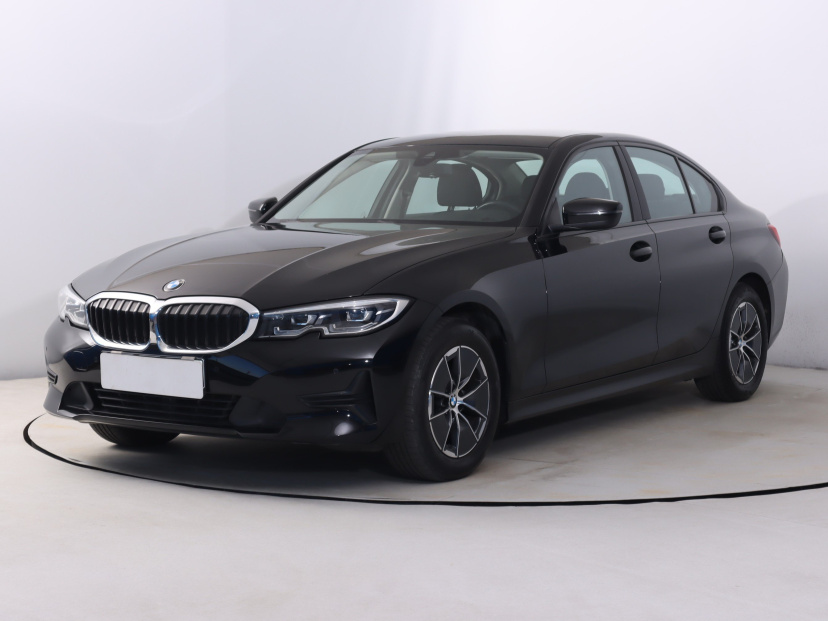 BMW 3, 2021