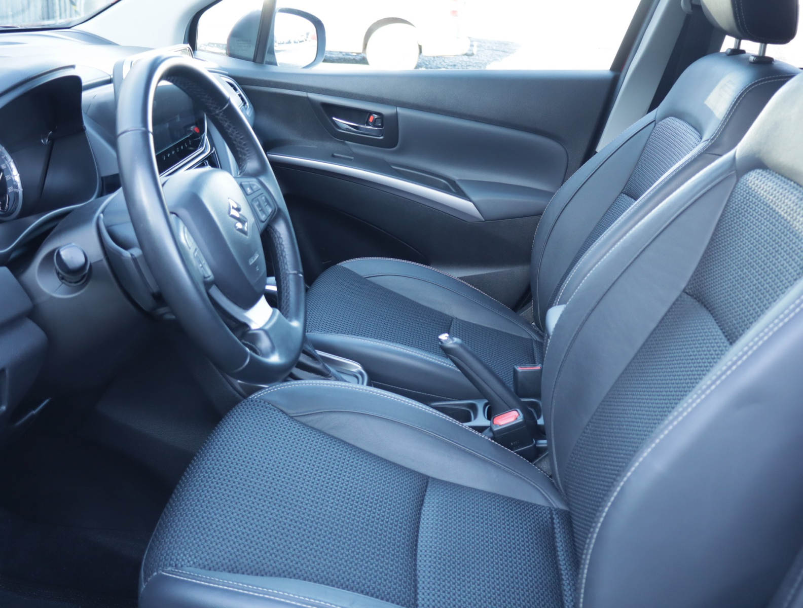 Suzuki SX4 S-Cross - 2024