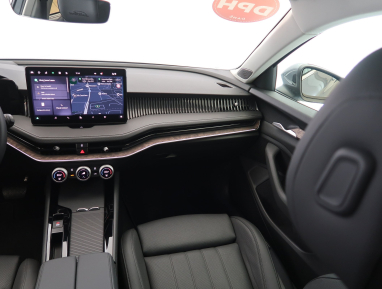 Škoda Superb - 2024