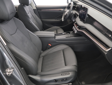 Škoda Superb - 2024