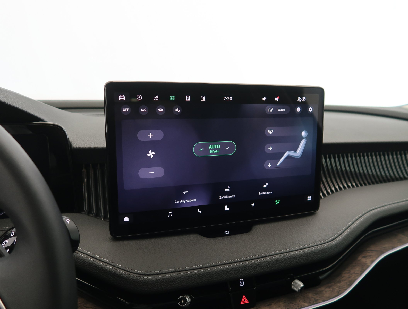 Škoda Superb - 2024